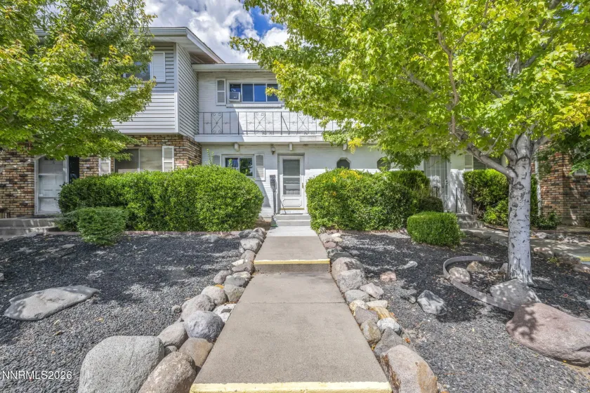 5 Smithridge, Reno, Nevada 89502, 2 Bedrooms Bedrooms, ,2 BathroomsBathrooms,Residential,Residential,Smithridge,0,260011155