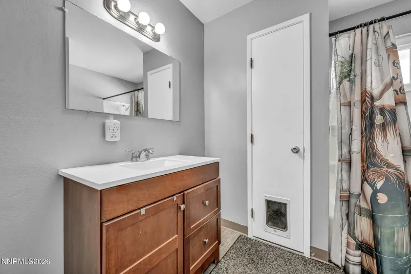 5 Smithridge, Reno, Nevada 89502, 2 Bedrooms Bedrooms, ,2 BathroomsBathrooms,Residential,Residential,Smithridge,0,260011155