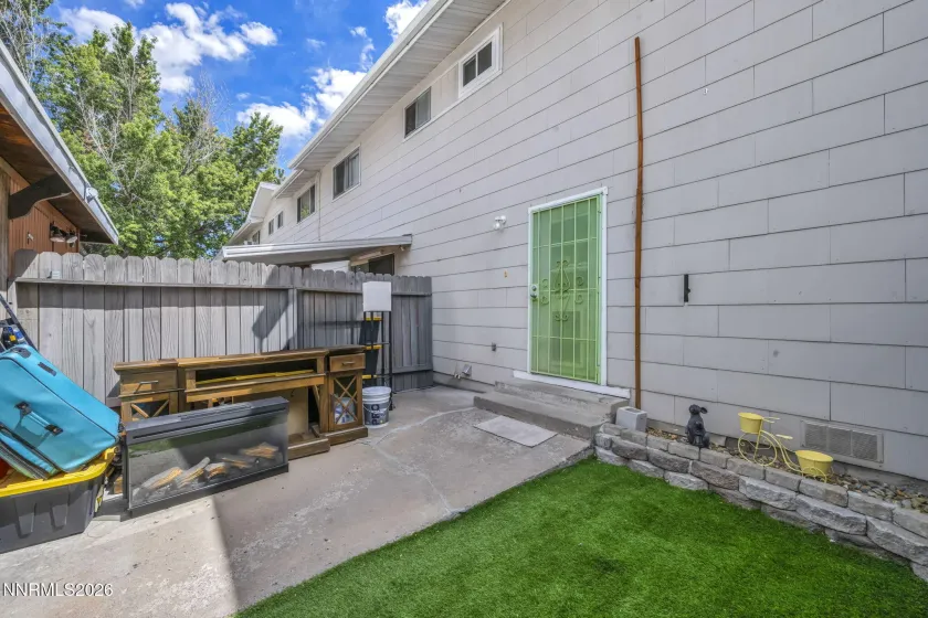 5 Smithridge, Reno, Nevada 89502, 2 Bedrooms Bedrooms, ,2 BathroomsBathrooms,Residential,Residential,Smithridge,0,260011155