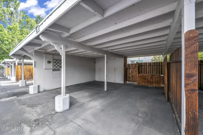 5 Smithridge, Reno, Nevada 89502, 2 Bedrooms Bedrooms, ,2 BathroomsBathrooms,Residential,Residential,Smithridge,0,260011155