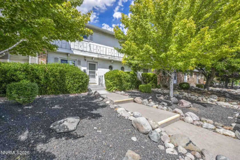 5 Smithridge, Reno, Nevada 89502, 2 Bedrooms Bedrooms, ,2 BathroomsBathrooms,Residential,Residential,Smithridge,0,260011155