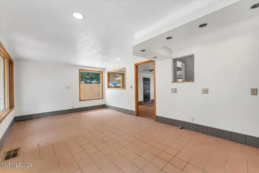 2470 Riviera, Reno, Nevada 89509, 3 Bedrooms Bedrooms, ,2 BathroomsBathrooms,Residential,Residential,Riviera,0,260011156