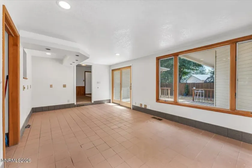 2470 Riviera, Reno, Nevada 89509, 3 Bedrooms Bedrooms, ,2 BathroomsBathrooms,Residential,Residential,Riviera,0,260011156