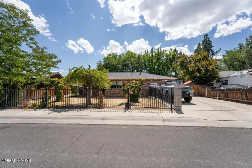 2470 Riviera, Reno, Nevada 89509, 3 Bedrooms Bedrooms, ,2 BathroomsBathrooms,Residential,Residential,Riviera,0,260011156