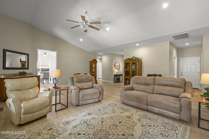 4855 Pinesprings, Reno, Nevada 89509, 3 Bedrooms Bedrooms, ,3 BathroomsBathrooms,Residential,Residential,Pinesprings,0,260011159