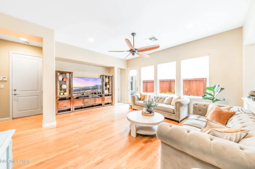 2095 Heavenly View, Reno, Nevada 89523, 4 Bedrooms Bedrooms, ,4 BathroomsBathrooms,Residential,Residential,Heavenly View,0,260011163