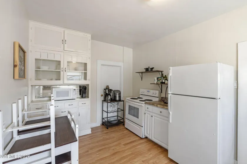 529 11th, Sparks, Nevada 89431, 2 Bedrooms Bedrooms, ,1 BathroomBathrooms,Residential,Residential,11th,0,260011168