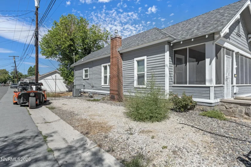 529 11th, Sparks, Nevada 89431, 2 Bedrooms Bedrooms, ,1 BathroomBathrooms,Residential,Residential,11th,0,260011168