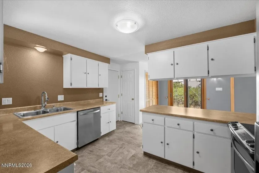 7190 Bluestone, Reno, Nevada 89511, 3 Bedrooms Bedrooms, ,2 BathroomsBathrooms,Residential,Residential,Bluestone,0,260011171
