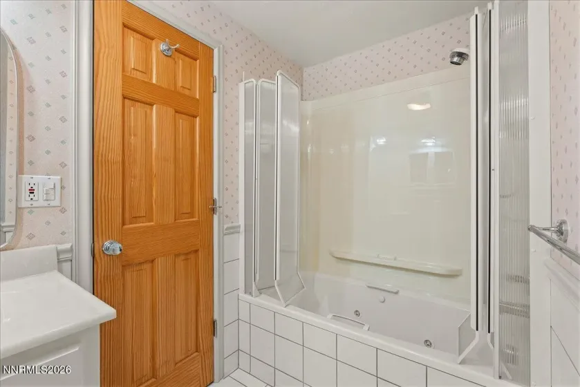 7190 Bluestone, Reno, Nevada 89511, 3 Bedrooms Bedrooms, ,2 BathroomsBathrooms,Residential,Residential,Bluestone,0,260011171