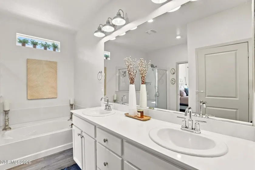 8388 Fenhollow, Verdi, Nevada 89439, 4 Bedrooms Bedrooms, ,3 BathroomsBathrooms,Residential,Residential,Fenhollow,0,260011173