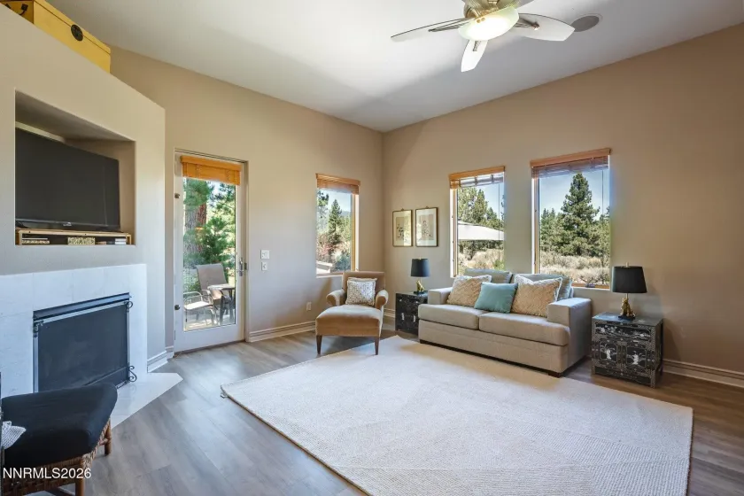 188 Carleton, Reno, Nevada 89511, 4 Bedrooms Bedrooms, ,4 BathroomsBathrooms,Residential,Residential,Carleton,0,260011174