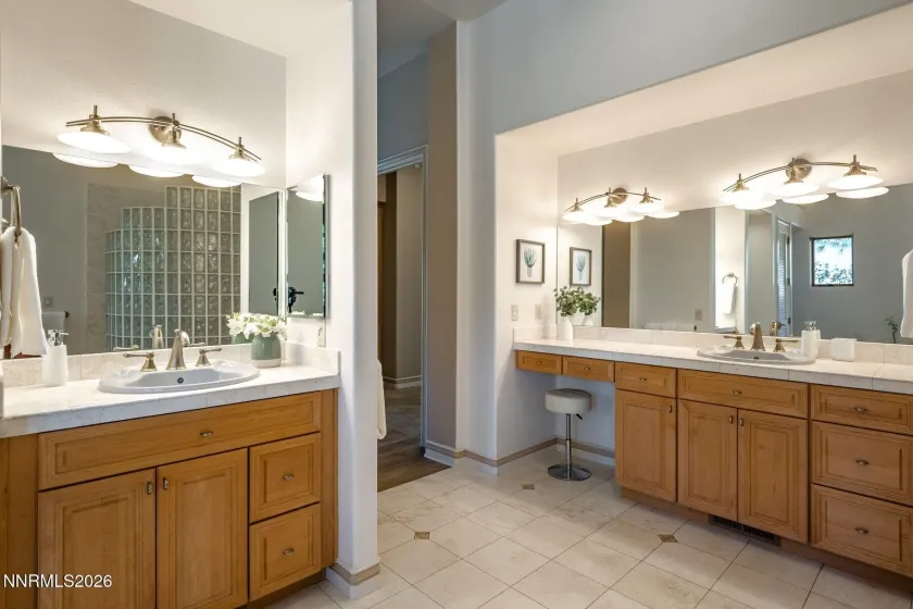 188 Carleton, Reno, Nevada 89511, 4 Bedrooms Bedrooms, ,4 BathroomsBathrooms,Residential,Residential,Carleton,0,260011174
