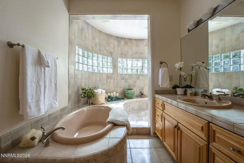 188 Carleton, Reno, Nevada 89511, 4 Bedrooms Bedrooms, ,4 BathroomsBathrooms,Residential,Residential,Carleton,0,260011174
