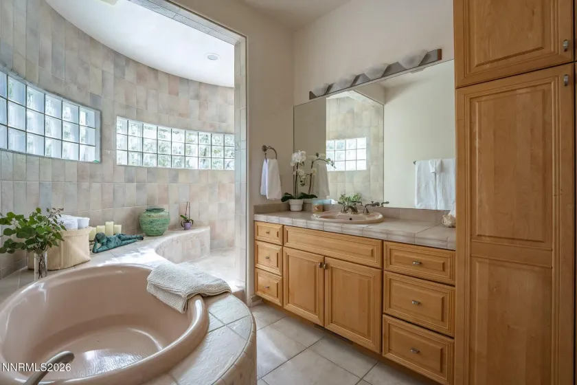 188 Carleton, Reno, Nevada 89511, 4 Bedrooms Bedrooms, ,4 BathroomsBathrooms,Residential,Residential,Carleton,0,260011174