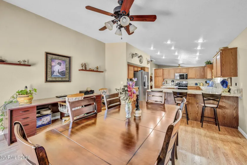 17410 Desert Lake, Reno, Nevada 89508, 3 Bedrooms Bedrooms, ,2 BathroomsBathrooms,Residential,Residential,Desert Lake,0,260011177