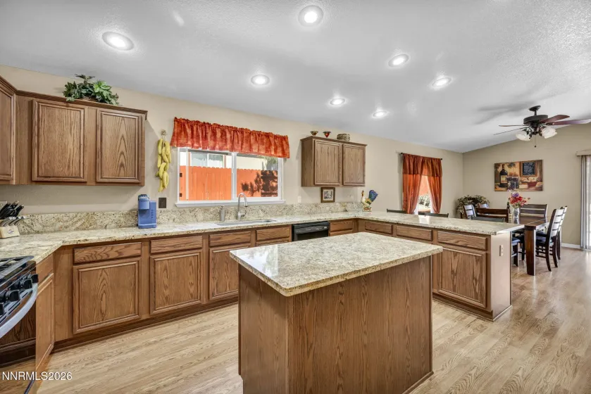 17410 Desert Lake, Reno, Nevada 89508, 3 Bedrooms Bedrooms, ,2 BathroomsBathrooms,Residential,Residential,Desert Lake,0,260011177