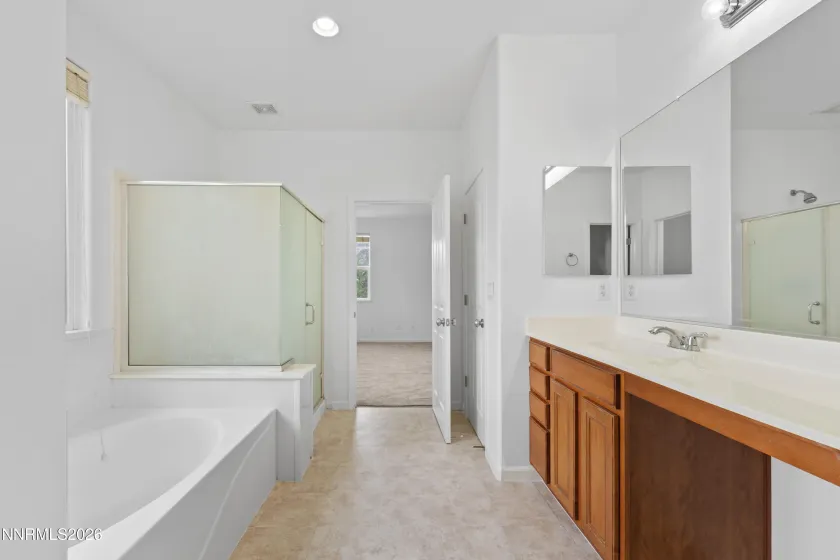 11230 Messina, Reno, Nevada 89521, 4 Bedrooms Bedrooms, ,3 BathroomsBathrooms,Residential,Residential,Messina,0,260011179