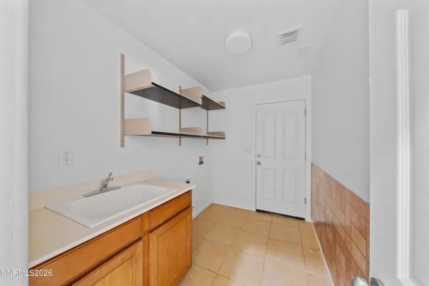 11230 Messina, Reno, Nevada 89521, 4 Bedrooms Bedrooms, ,3 BathroomsBathrooms,Residential,Residential,Messina,0,260011179