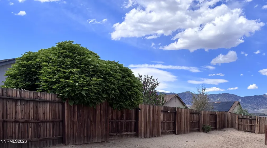 757 Lipizzan, Dayton, Nevada 89403, 5 Bedrooms Bedrooms, ,3 BathroomsBathrooms,Residential,Residential,Lipizzan,0,260011181