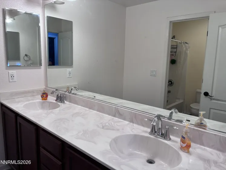 757 Lipizzan, Dayton, Nevada 89403, 5 Bedrooms Bedrooms, ,3 BathroomsBathrooms,Residential,Residential,Lipizzan,0,260011181