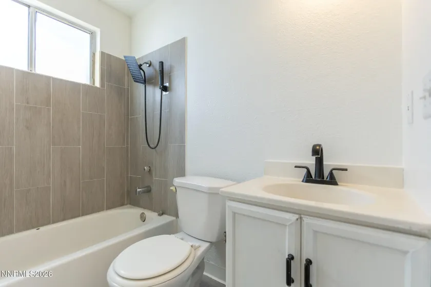3386 Vista Grande, Carson City, Nevada 89705, 3 Bedrooms Bedrooms, ,2 BathroomsBathrooms,Residential,Residential,Vista Grande,0,260011182