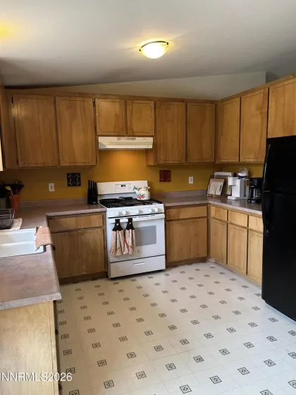 526 V And T, Dayton, Nevada 89403, 3 Bedrooms Bedrooms, ,2 BathroomsBathrooms,Residential,Residential,V And T,0,260011197