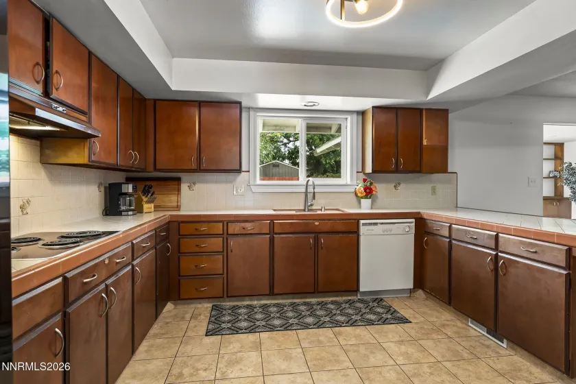 3070 Idlewild, Reno, Nevada 89509, 4 Bedrooms Bedrooms, ,3 BathroomsBathrooms,Residential,Residential,Idlewild,0,260011200