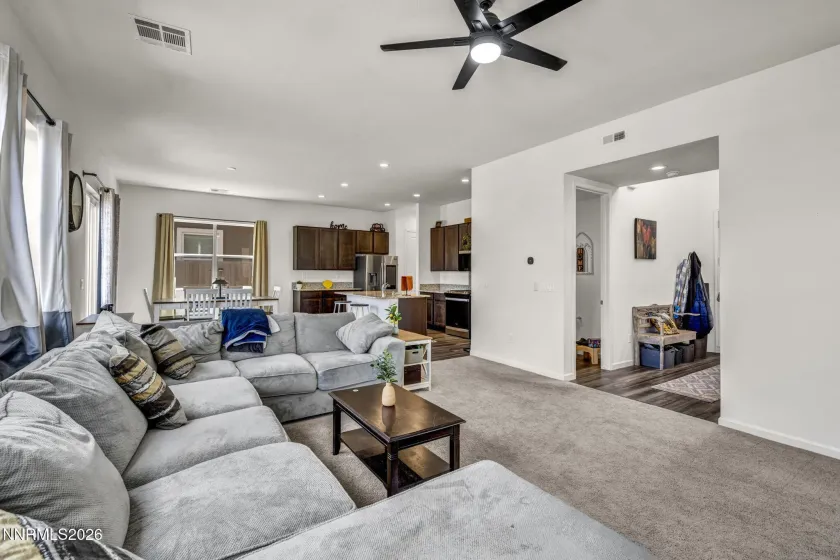 7814 Navasota, Sparks, Nevada 89436, 3 Bedrooms Bedrooms, ,3 BathroomsBathrooms,Residential,Residential,Navasota,0,260011203