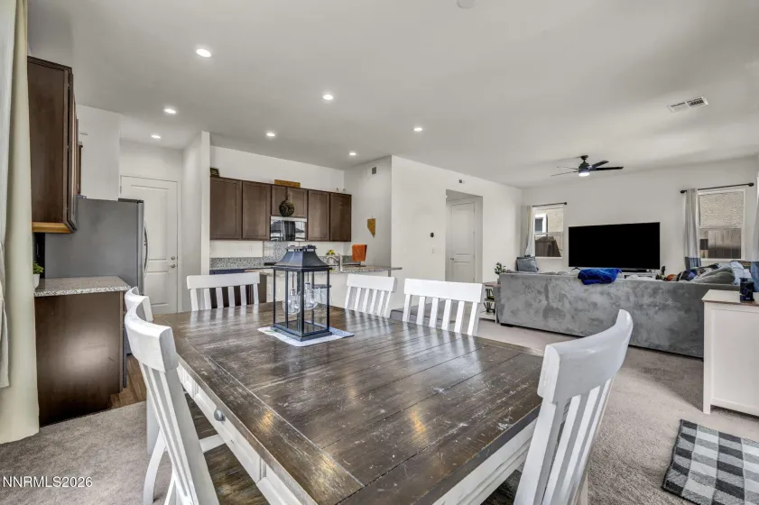 7814 Navasota, Sparks, Nevada 89436, 3 Bedrooms Bedrooms, ,3 BathroomsBathrooms,Residential,Residential,Navasota,0,260011203