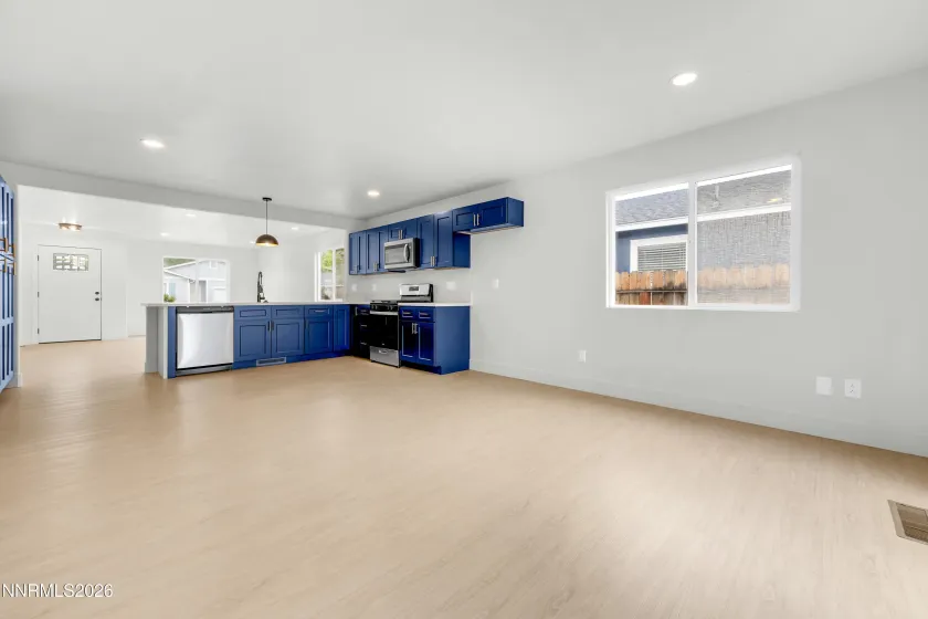 7465 Findhorn, Reno, Nevada 89506, 3 Bedrooms Bedrooms, ,2 BathroomsBathrooms,Residential,Residential,Findhorn,0,260011206