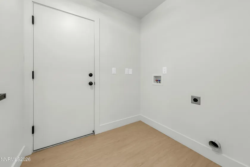 7465 Findhorn, Reno, Nevada 89506, 3 Bedrooms Bedrooms, ,2 BathroomsBathrooms,Residential,Residential,Findhorn,0,260011206