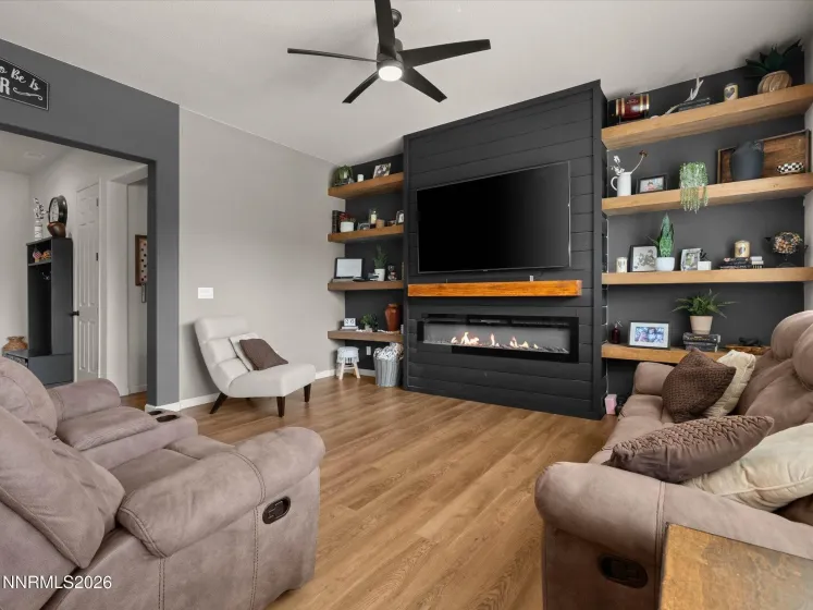 240 Horizon Ridge, Spanish Springs, Nevada 89441, 3 Bedrooms Bedrooms, ,2 BathroomsBathrooms,Residential,Residential,Horizon Ridge,0,260011212