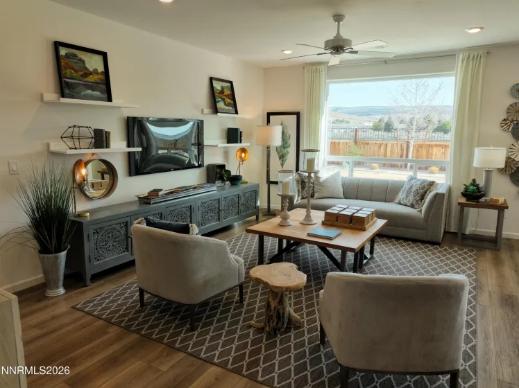 2326 Seaberry, Sparks, Nevada 89441, 3 Bedrooms Bedrooms, ,2 BathroomsBathrooms,Residential,Residential,Seaberry,0,260011214