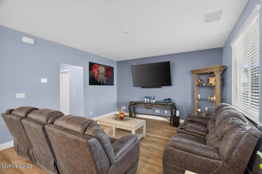 2088 Forest Grove, Sparks, Nevada 89436, 4 Bedrooms Bedrooms, ,3 BathroomsBathrooms,Residential,Residential,Forest Grove,0,260011220