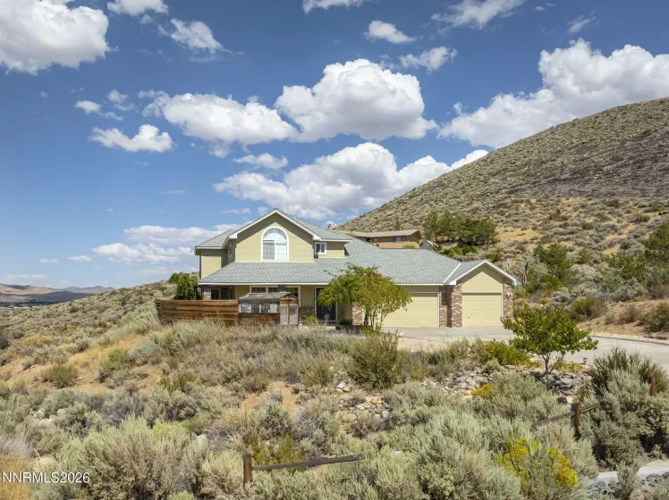 2065 Gentry, Carson City, Nevada 89701, 4 Bedrooms Bedrooms, ,3 BathroomsBathrooms,Residential,Residential,Gentry,0,260011223
