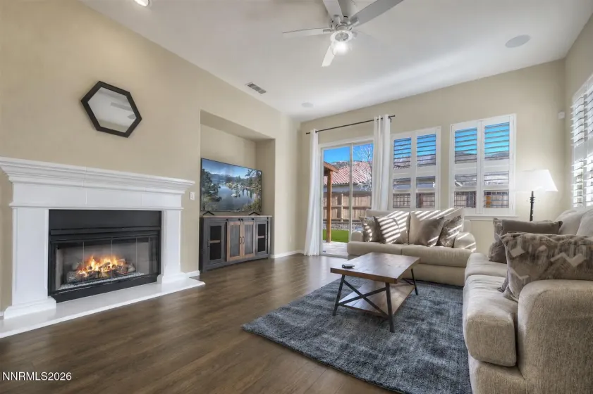 10590 Apple Mill, Reno, Nevada 89521, 4 Bedrooms Bedrooms, ,3 BathroomsBathrooms,Residential,Residential,Apple Mill,0,260011224