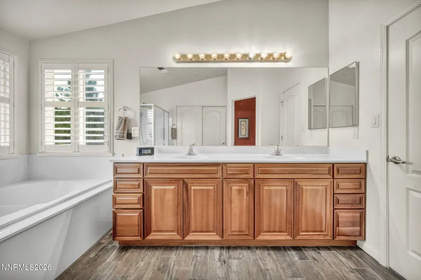 10770 Clear Vista, Reno, Nevada 89521, 4 Bedrooms Bedrooms, ,3 BathroomsBathrooms,Residential,Residential,Clear Vista,0,260011225