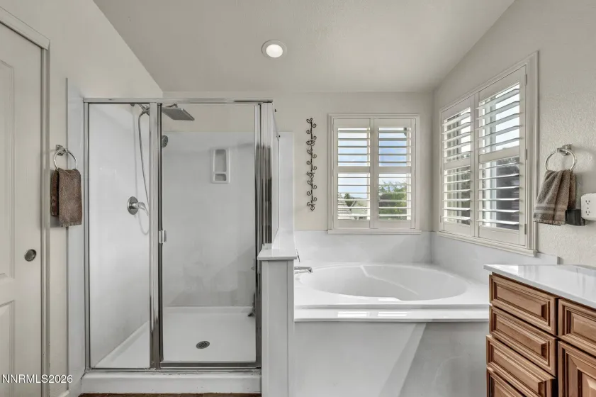 10770 Clear Vista, Reno, Nevada 89521, 4 Bedrooms Bedrooms, ,3 BathroomsBathrooms,Residential,Residential,Clear Vista,0,260011225