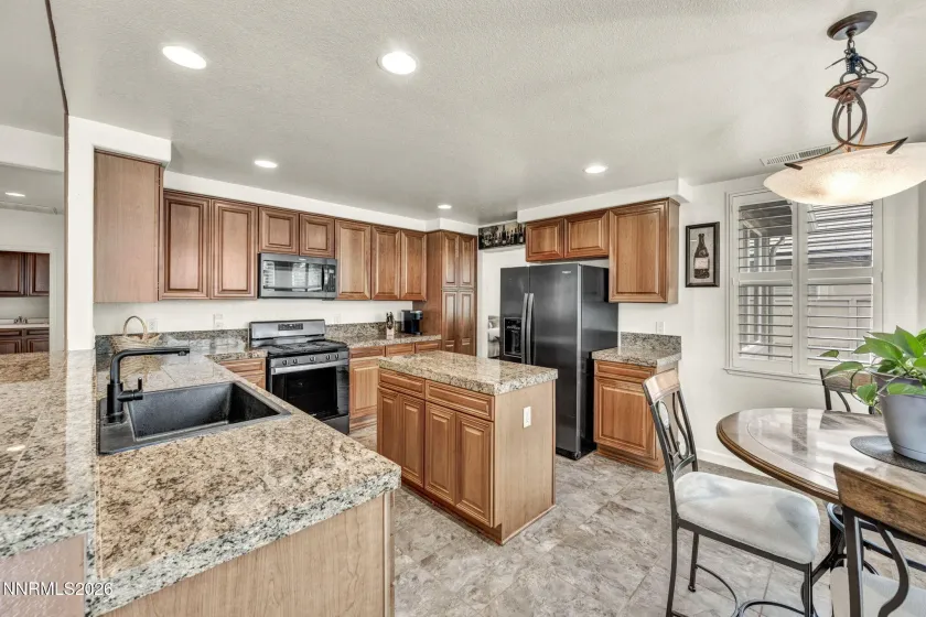 10770 Clear Vista, Reno, Nevada 89521, 4 Bedrooms Bedrooms, ,3 BathroomsBathrooms,Residential,Residential,Clear Vista,0,260011225