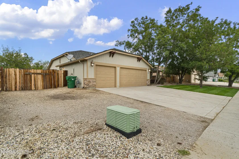 859 Klien, Dayton, Nevada 89403, 4 Bedrooms Bedrooms, ,2 BathroomsBathrooms,Residential,Residential,Klien,0,260011226