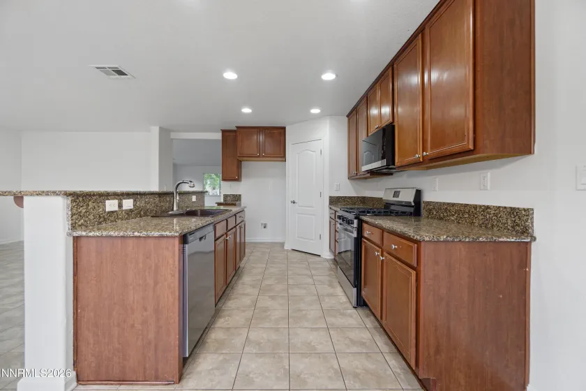 859 Klien, Dayton, Nevada 89403, 4 Bedrooms Bedrooms, ,2 BathroomsBathrooms,Residential,Residential,Klien,0,260011226