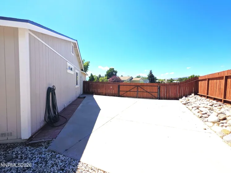 6050 Yukon, Sun Valley, Nevada 89433, 3 Bedrooms Bedrooms, ,2 BathroomsBathrooms,Residential,Residential,Yukon,0,260011227