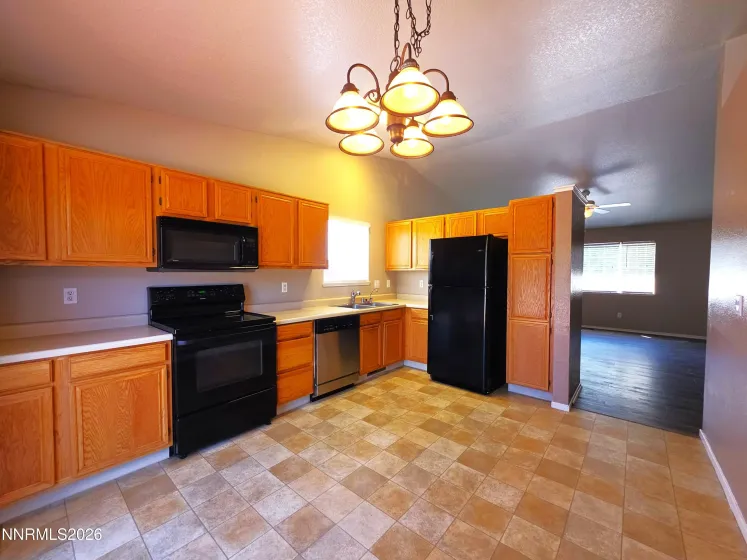 6050 Yukon, Sun Valley, Nevada 89433, 3 Bedrooms Bedrooms, ,2 BathroomsBathrooms,Residential,Residential,Yukon,0,260011227