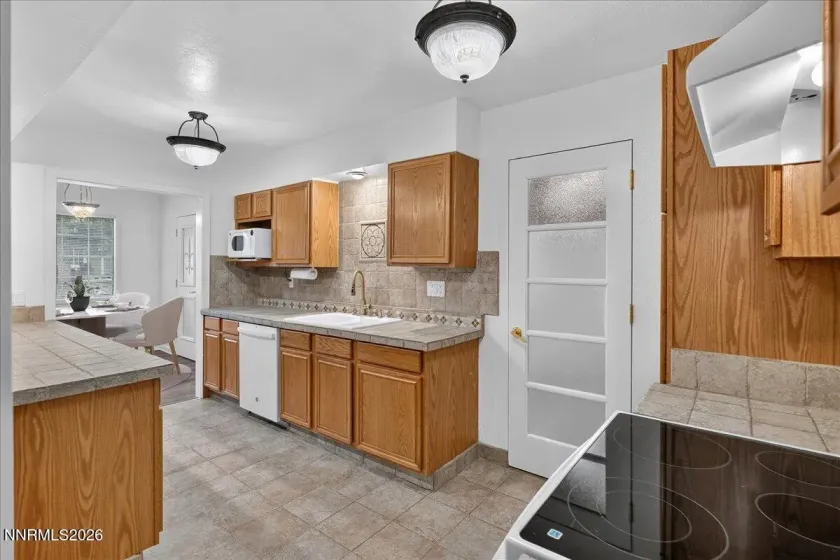 11271 Rocky Mountain, Reno, Nevada 89506, 3 Bedrooms Bedrooms, ,1 BathroomBathrooms,Residential,Residential,Rocky Mountain,0,260011228