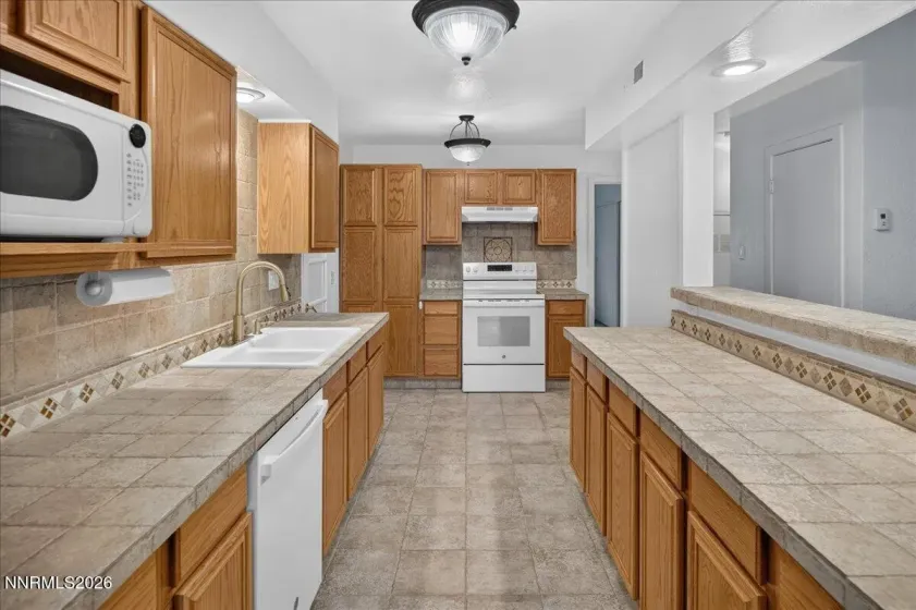 11271 Rocky Mountain, Reno, Nevada 89506, 3 Bedrooms Bedrooms, ,1 BathroomBathrooms,Residential,Residential,Rocky Mountain,0,260011228