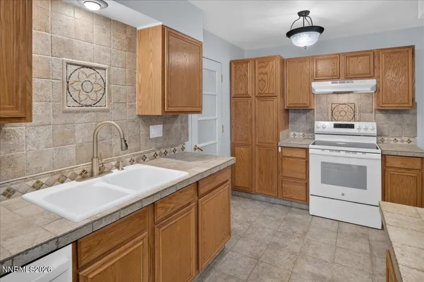 11271 Rocky Mountain, Reno, Nevada 89506, 3 Bedrooms Bedrooms, ,1 BathroomBathrooms,Residential,Residential,Rocky Mountain,0,260011228