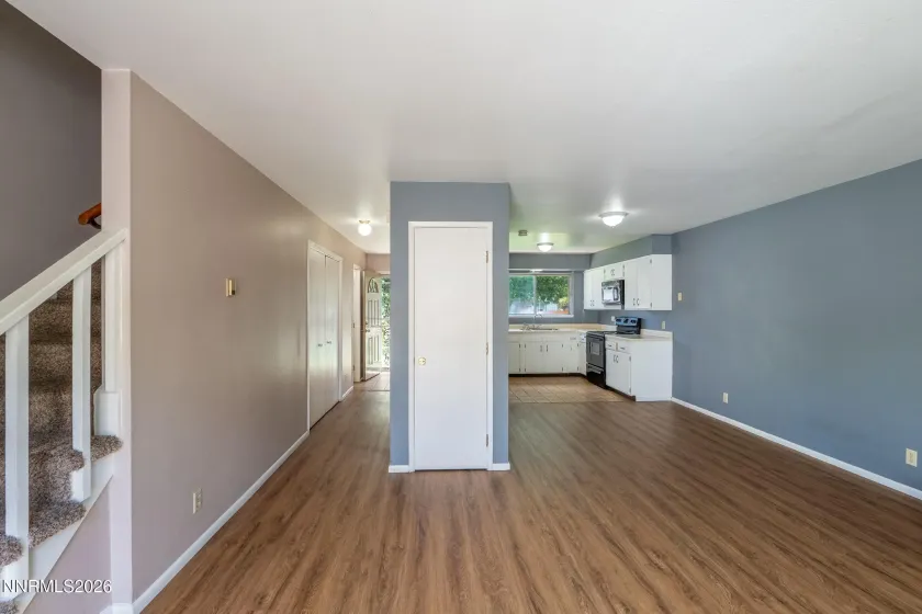 70 Smithridge, Reno, Nevada 89502, 3 Bedrooms Bedrooms, ,2 BathroomsBathrooms,Residential,Residential,Smithridge,0,260011249