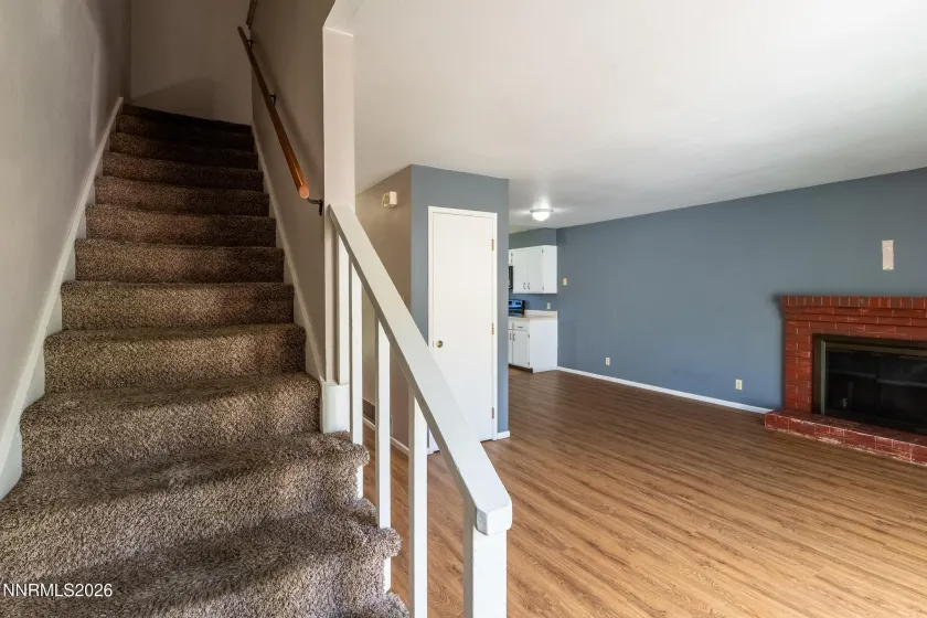 70 Smithridge, Reno, Nevada 89502, 3 Bedrooms Bedrooms, ,2 BathroomsBathrooms,Residential,Residential,Smithridge,0,260011249