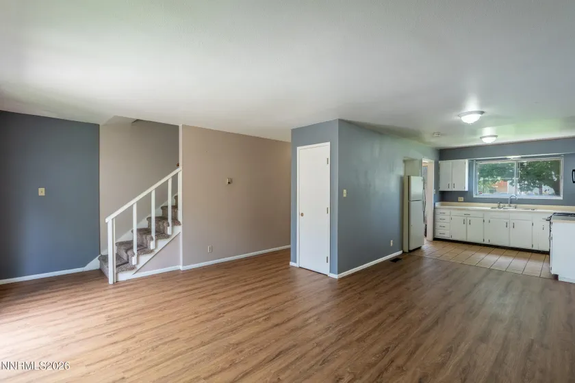 70 Smithridge, Reno, Nevada 89502, 3 Bedrooms Bedrooms, ,2 BathroomsBathrooms,Residential,Residential,Smithridge,0,260011249